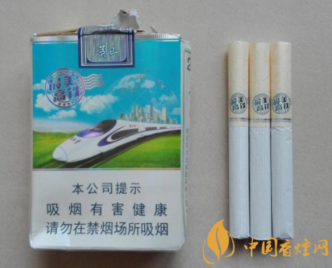 免税迎客松香烟，品味传奇，价格几何？
